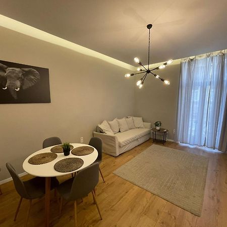 City Center 2, Cozy And Modern 2Br In The City Center Budapest Exterior photo